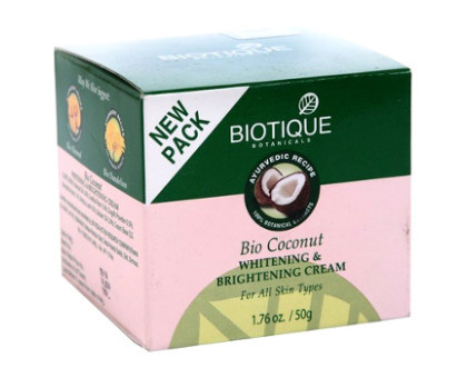 Осветляющий крем Био Кокос Биотик (Bio Coconut whitening and Brightening cream Biotique), 50 грамм